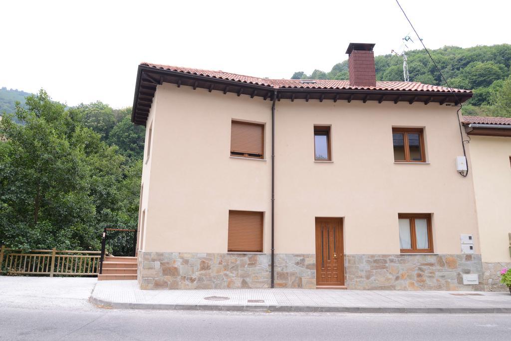 Apartamentos El Rincon De Limes Кангас-дель-Нарсеа Номер фото