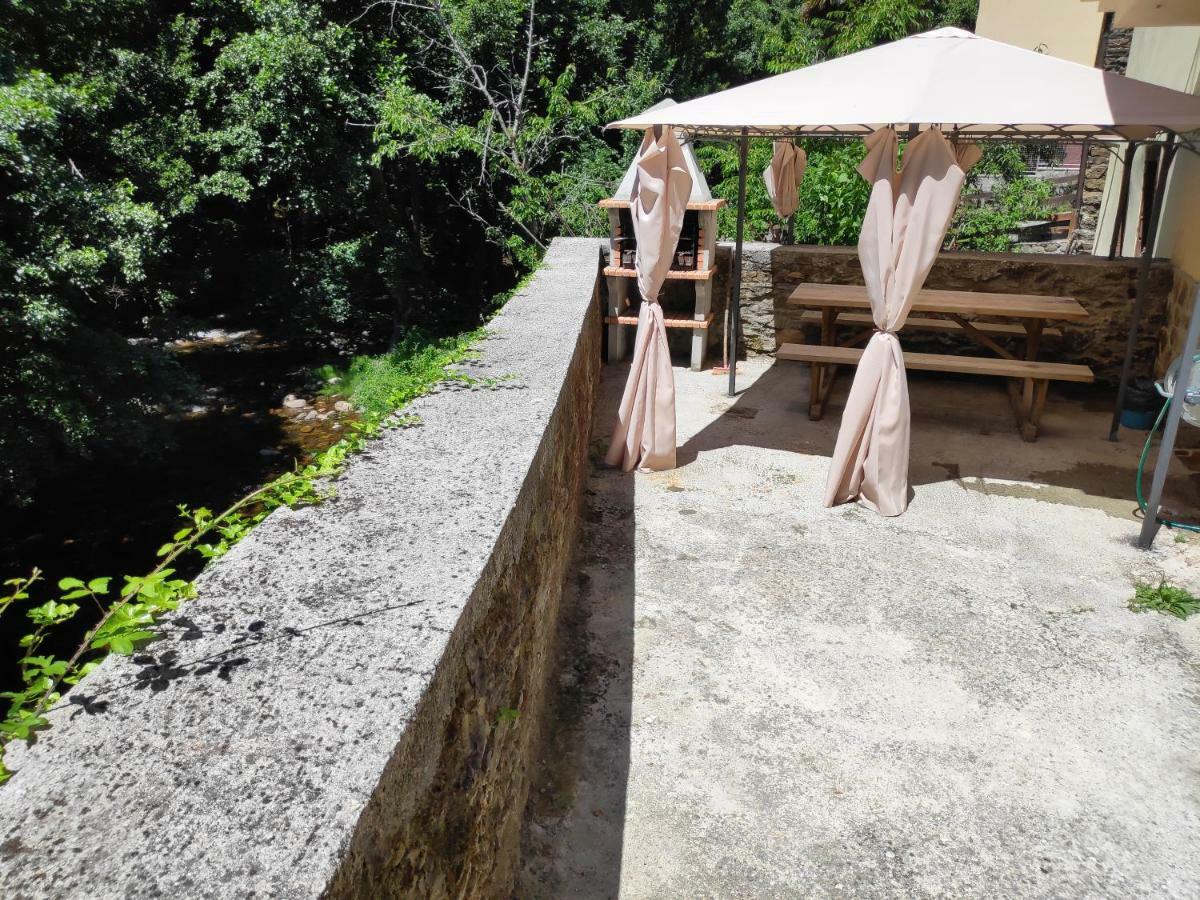 Apartamentos El Rincon De Limes Кангас-дель-Нарсеа Экстерьер фото